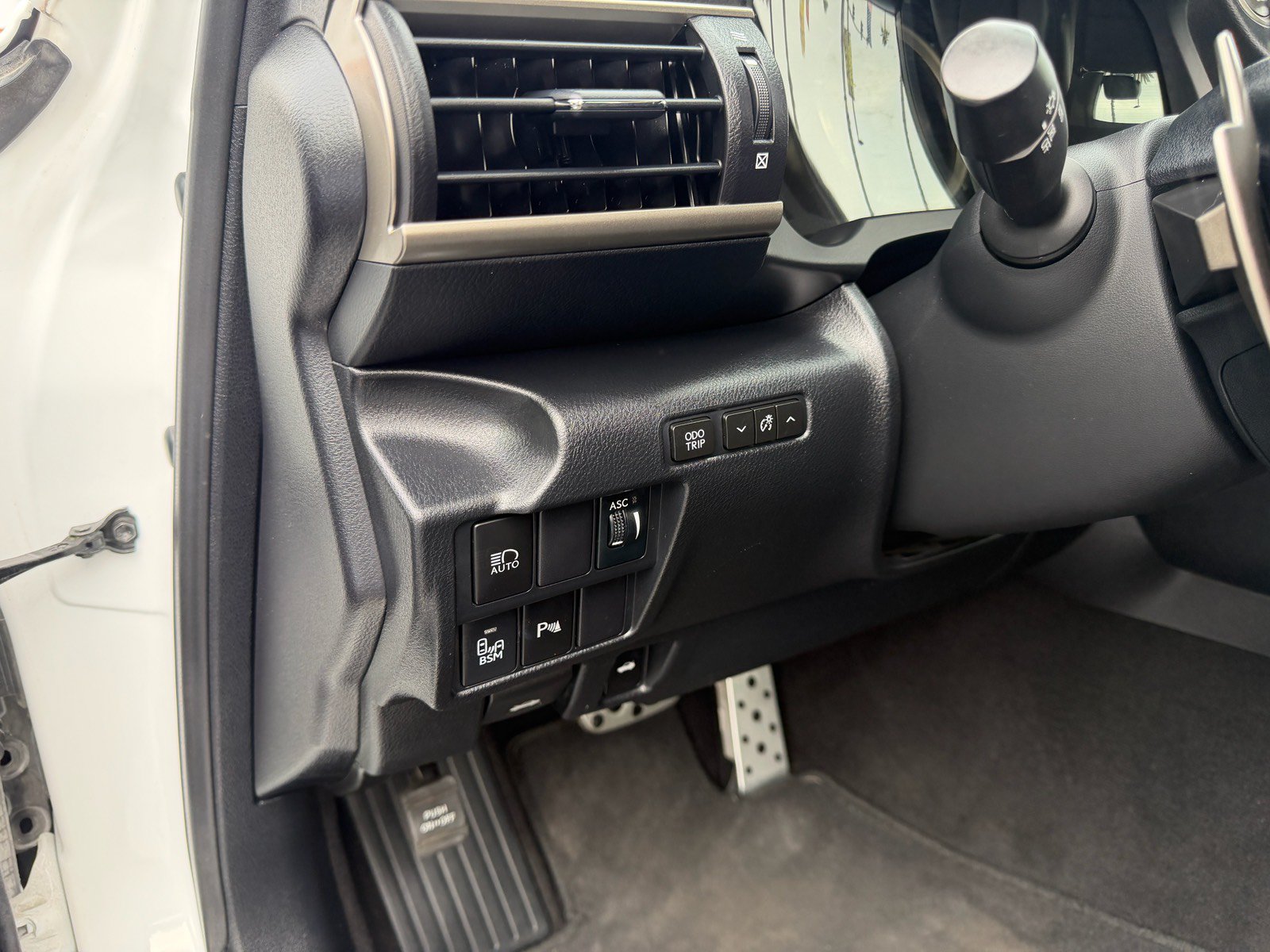 Used 2020 Lexus IS 300 F Sport w/ F Sport Package RWD image 19