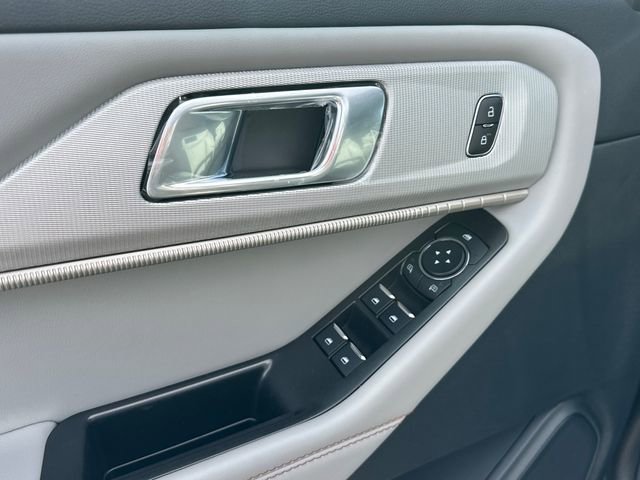New 2026 Ford Explorer Active AWD/4WD image 14