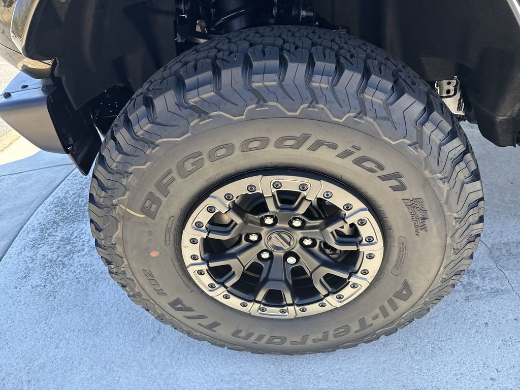 New 2025 Ford Bronco Raptor image 11