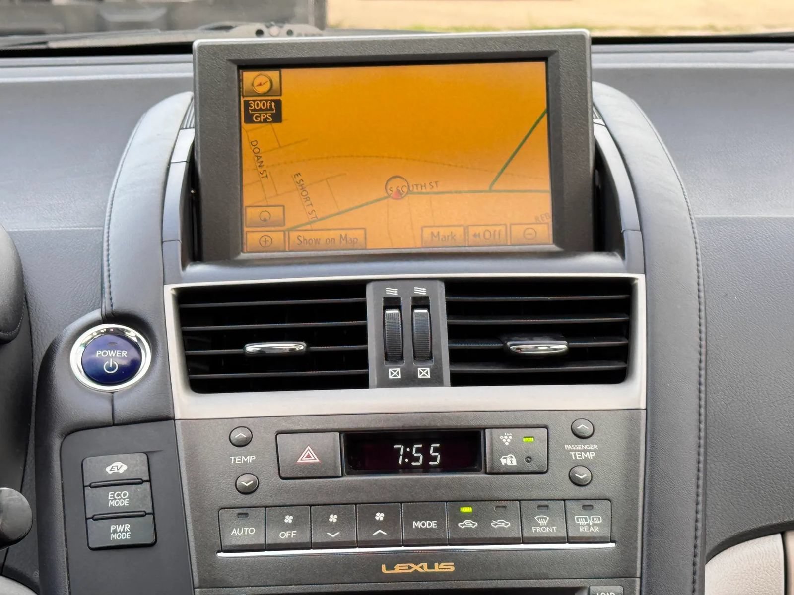 Used 2010 Lexus HS 250h Premium w/ Tech Pkg FWD image 26