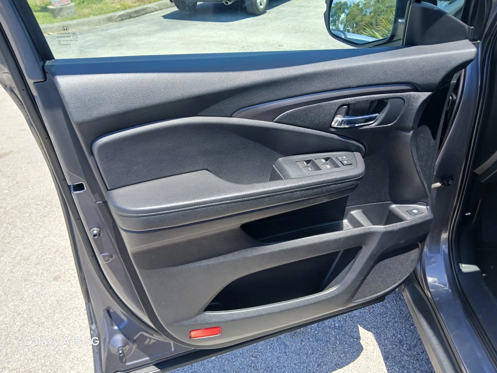 Used 2021 Honda Passport Sport image 12