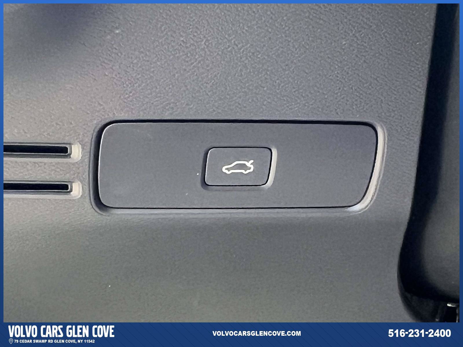 Used 2024 Volvo XC40 B5 Plus w/ Climate Package AWD/4WD image 20