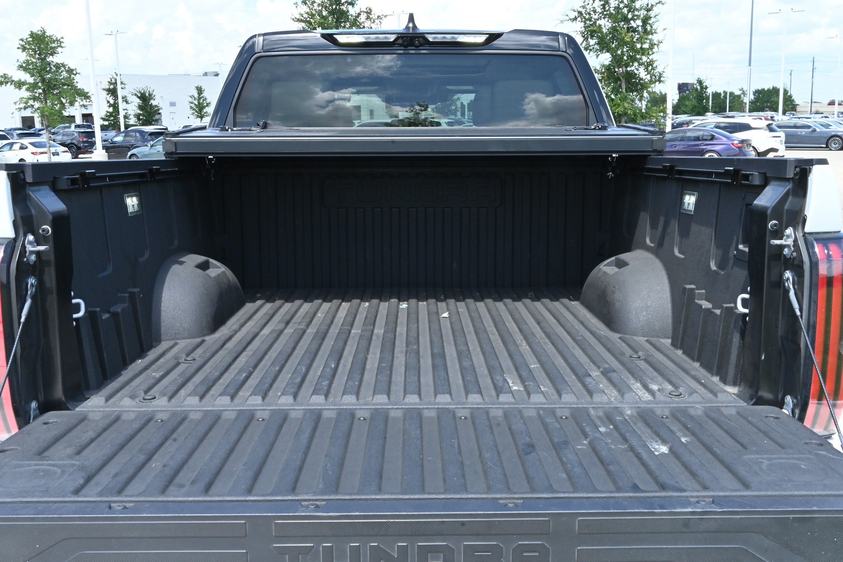 Used 2024 Toyota Tundra Limited AWD/4WD image 35