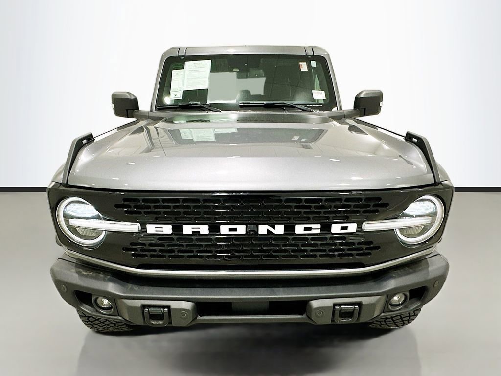 Used 2023 Ford Bronco Wildtrak image 2