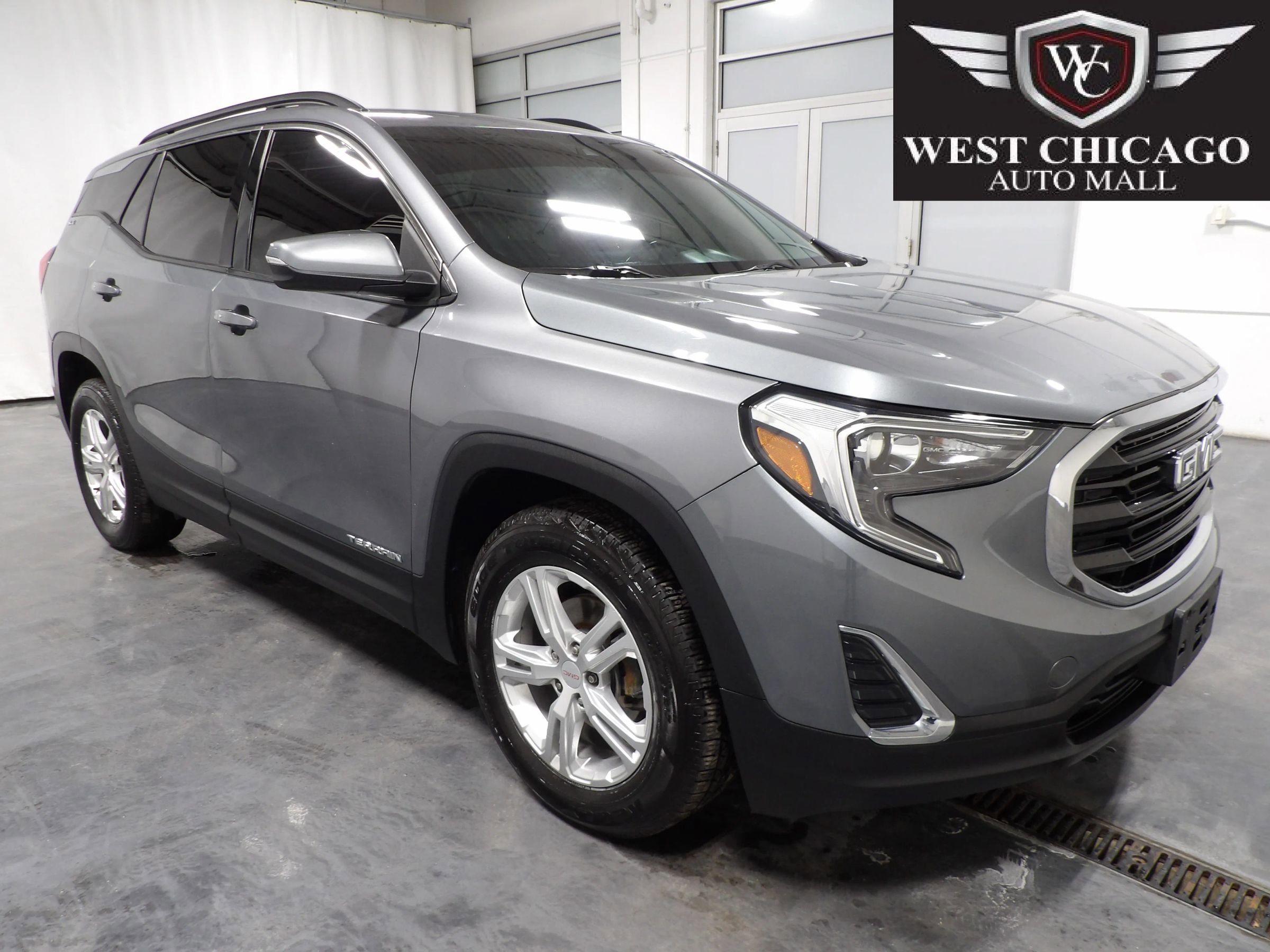 Used 2020 GMC Terrain SLE w/ Driver Convenience Package image 1