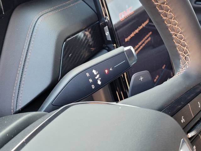 New 2026 GMC Yukon XL AT4 w/ AT4 Premium Package AWD/4WD image 17