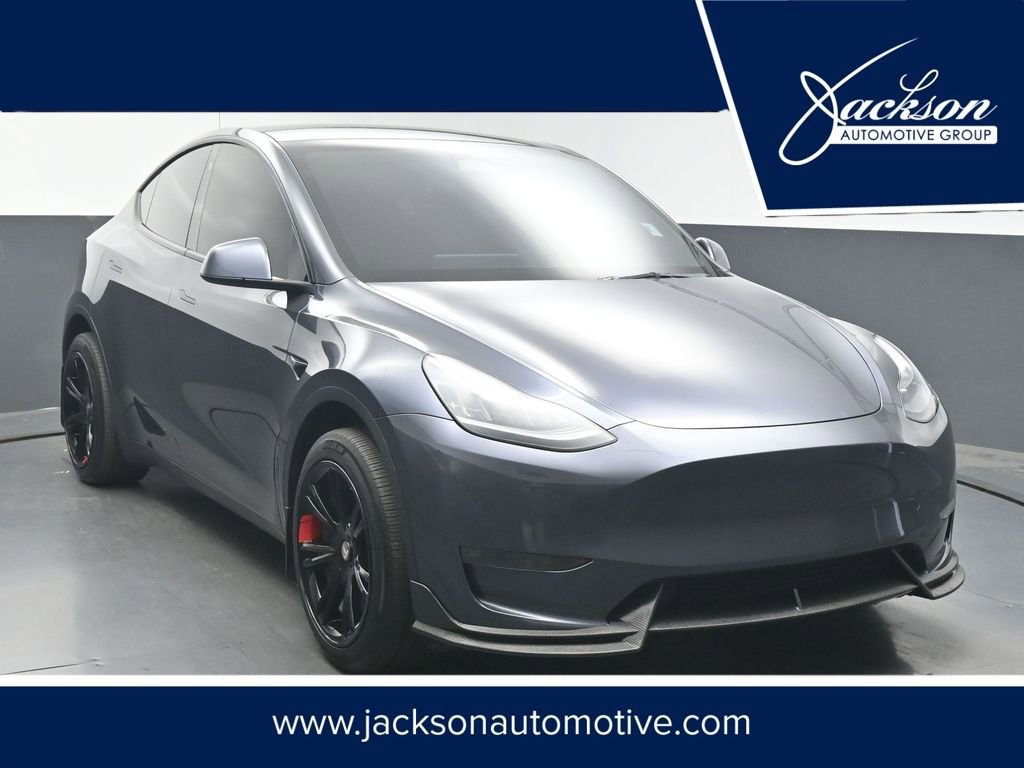 Used 2023 Tesla Model Y Long Range image 1