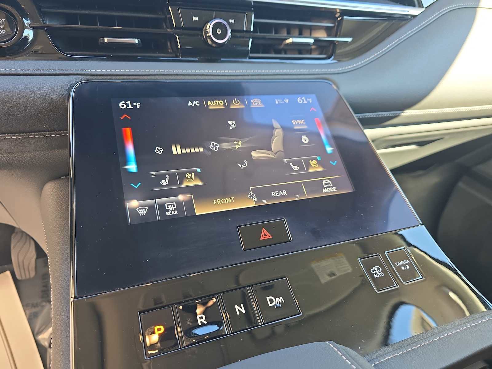 Certified 2025 INFINITI QX80 Sensory image 17