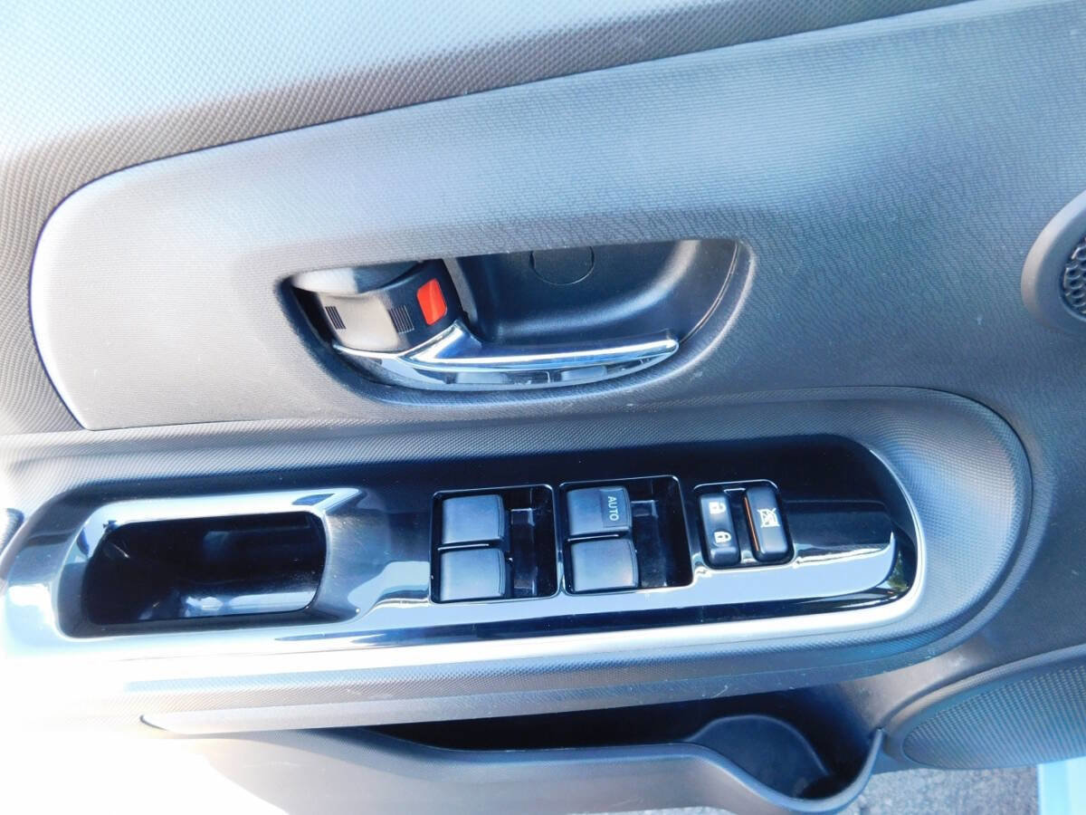 Used 2015 Toyota Prius C Four image 18