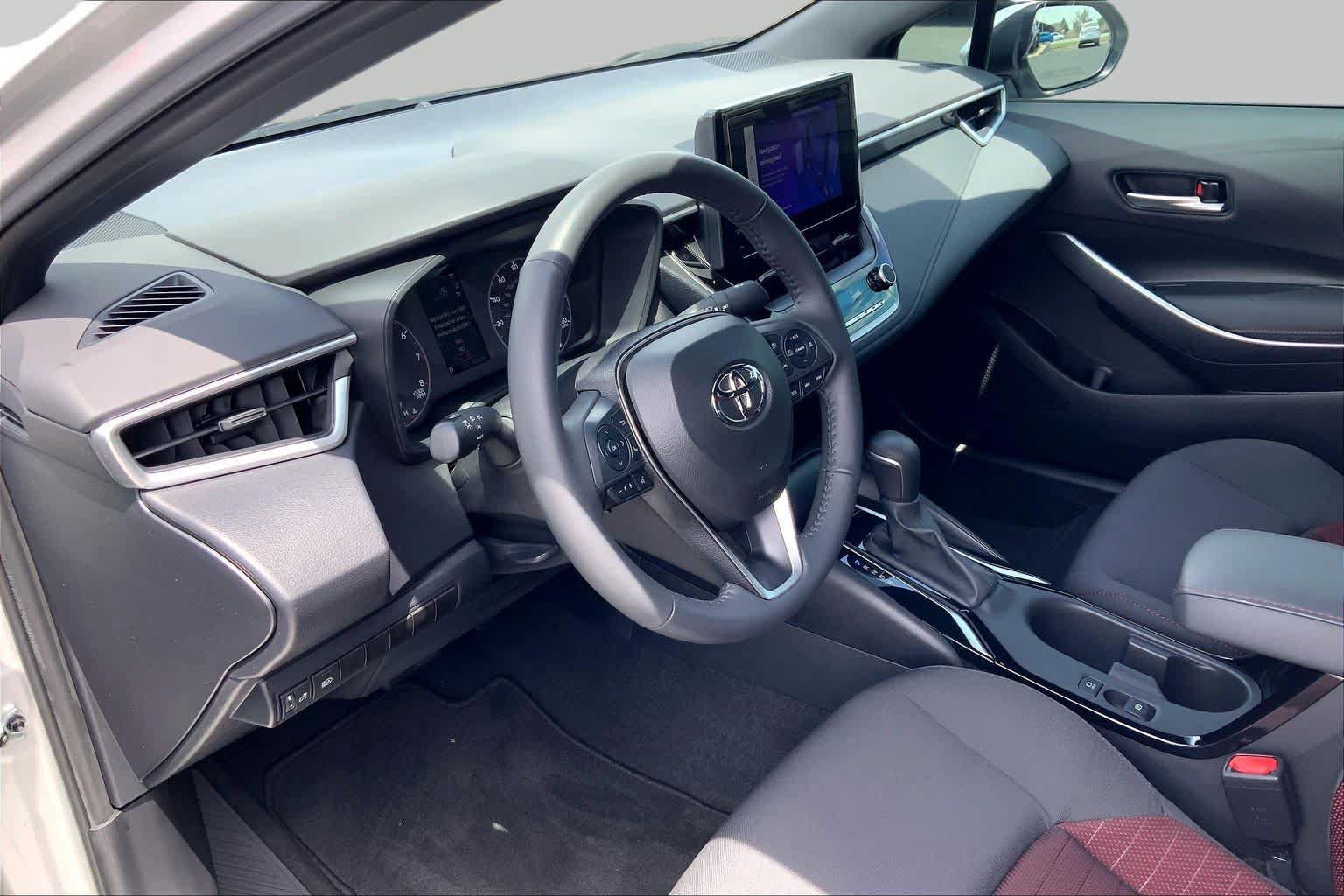 Used 2023 Toyota Corolla SE FWD image 18