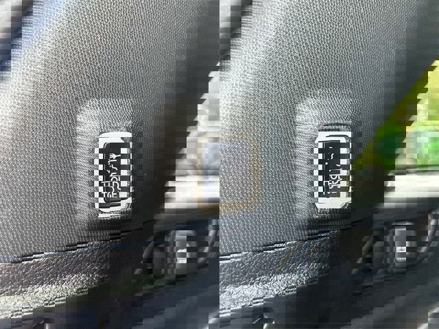 Used 2024 Jeep Grand Cherokee Altitude image 14