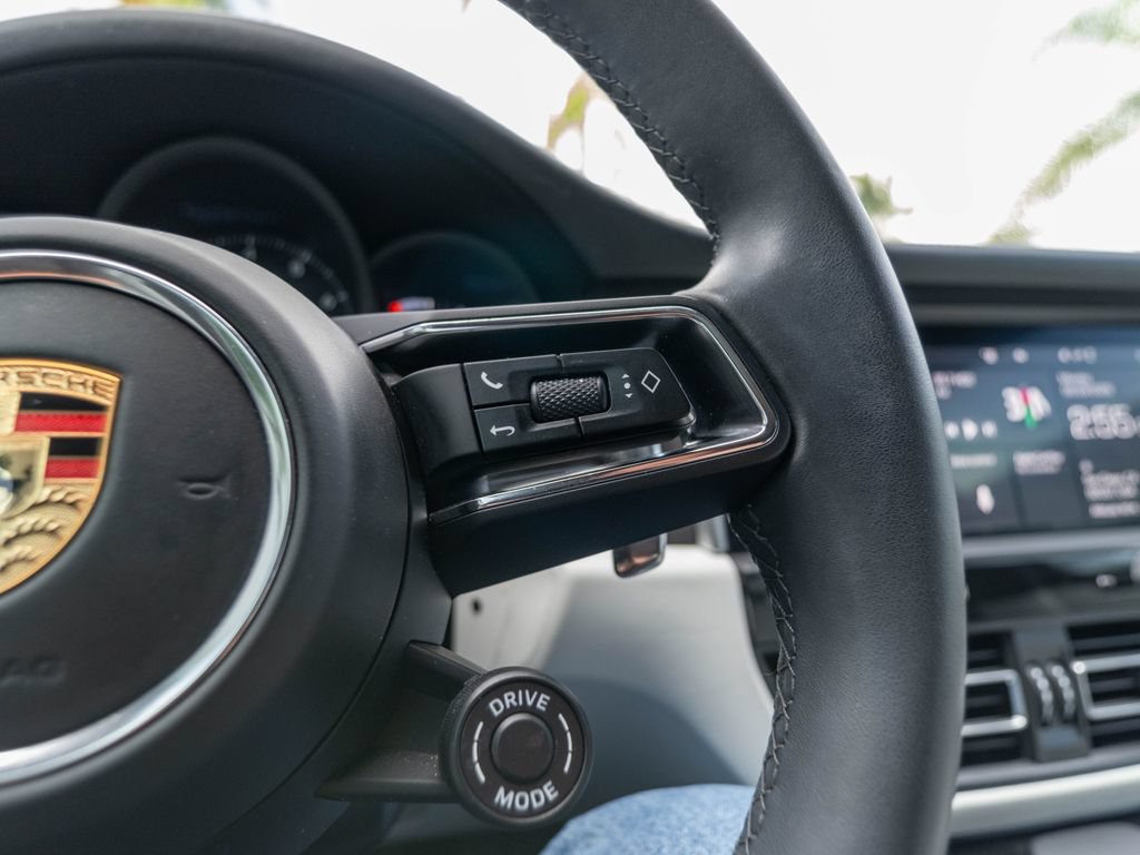 Used 2024 Porsche Macan GTS AWD/4WD image 19