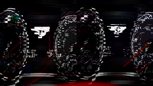 Used 2018 Bentley Bentayga image 13