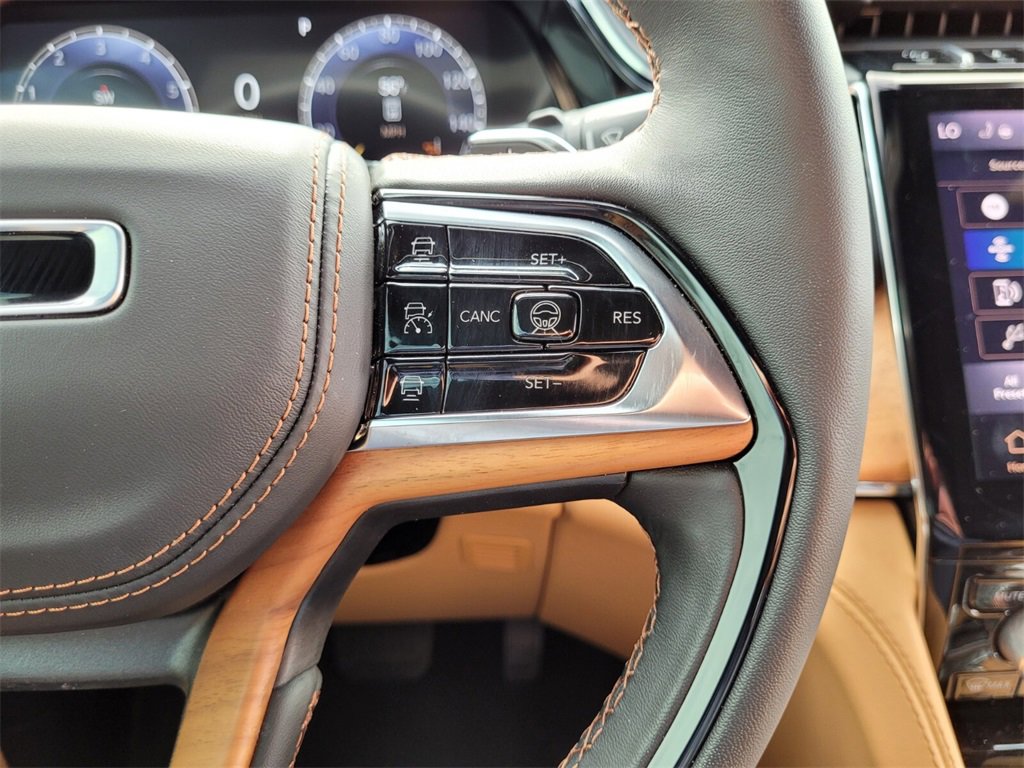 Used 2025 Jeep Grand Cherokee L Summit image 37