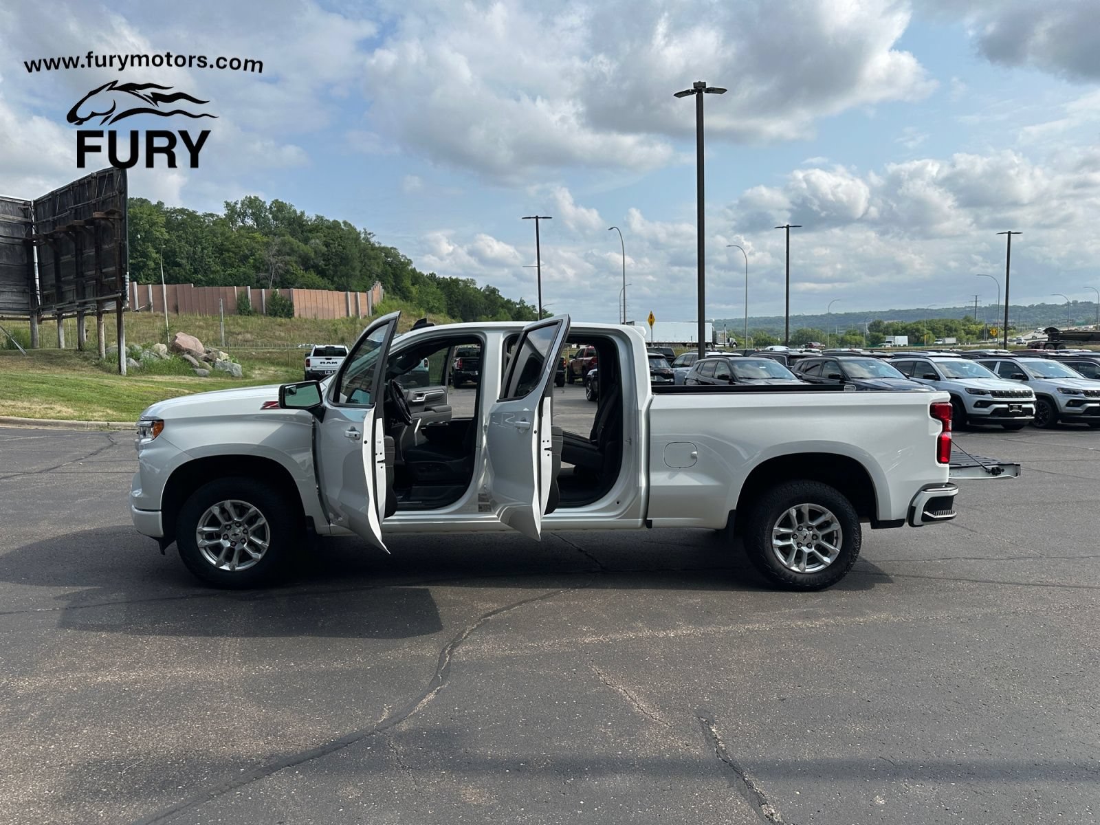 Used 2023 Chevrolet Silverado 1500 RST AWD/4WD image 41