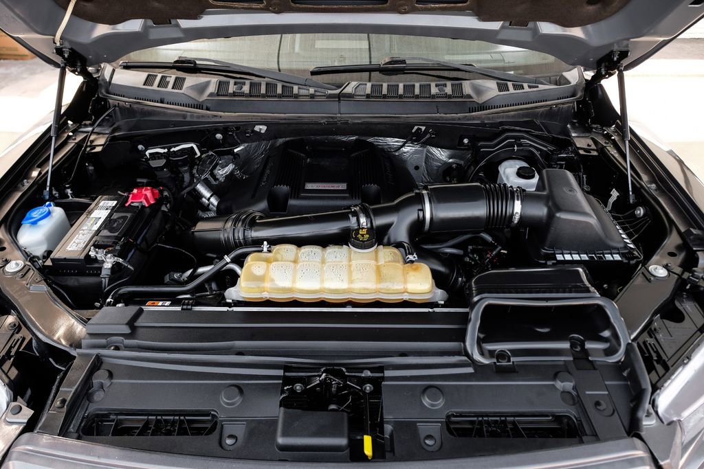 Used 2017 Ford F150 Raptor w/ Equipment Group 802A Luxury image 57