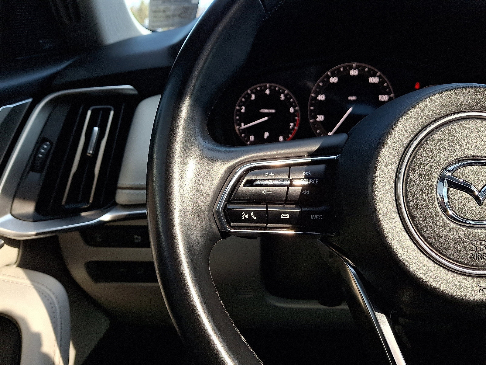 Used 2024 MAZDA CX-90 3.3 Turbo w/ Premium Plus Pkg image 22