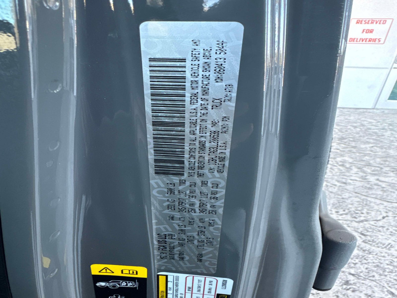 Used 2020 Jeep Gladiator Sport w/ Quick Order Package 24S image 9