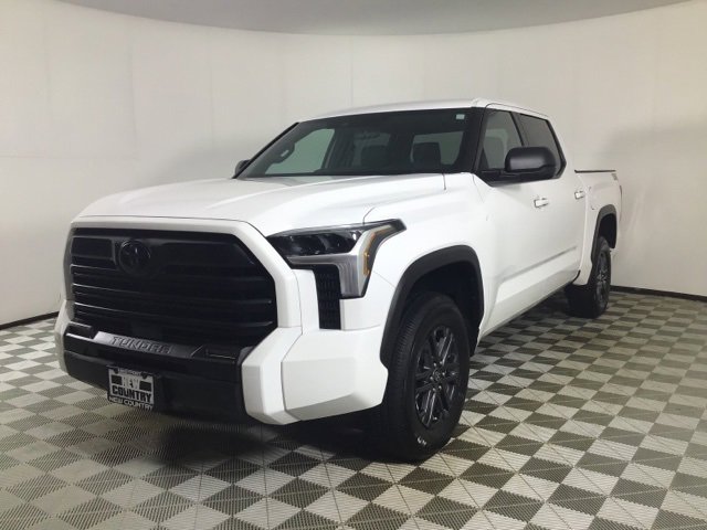 Used 2025 Toyota Tundra SR5 image 3