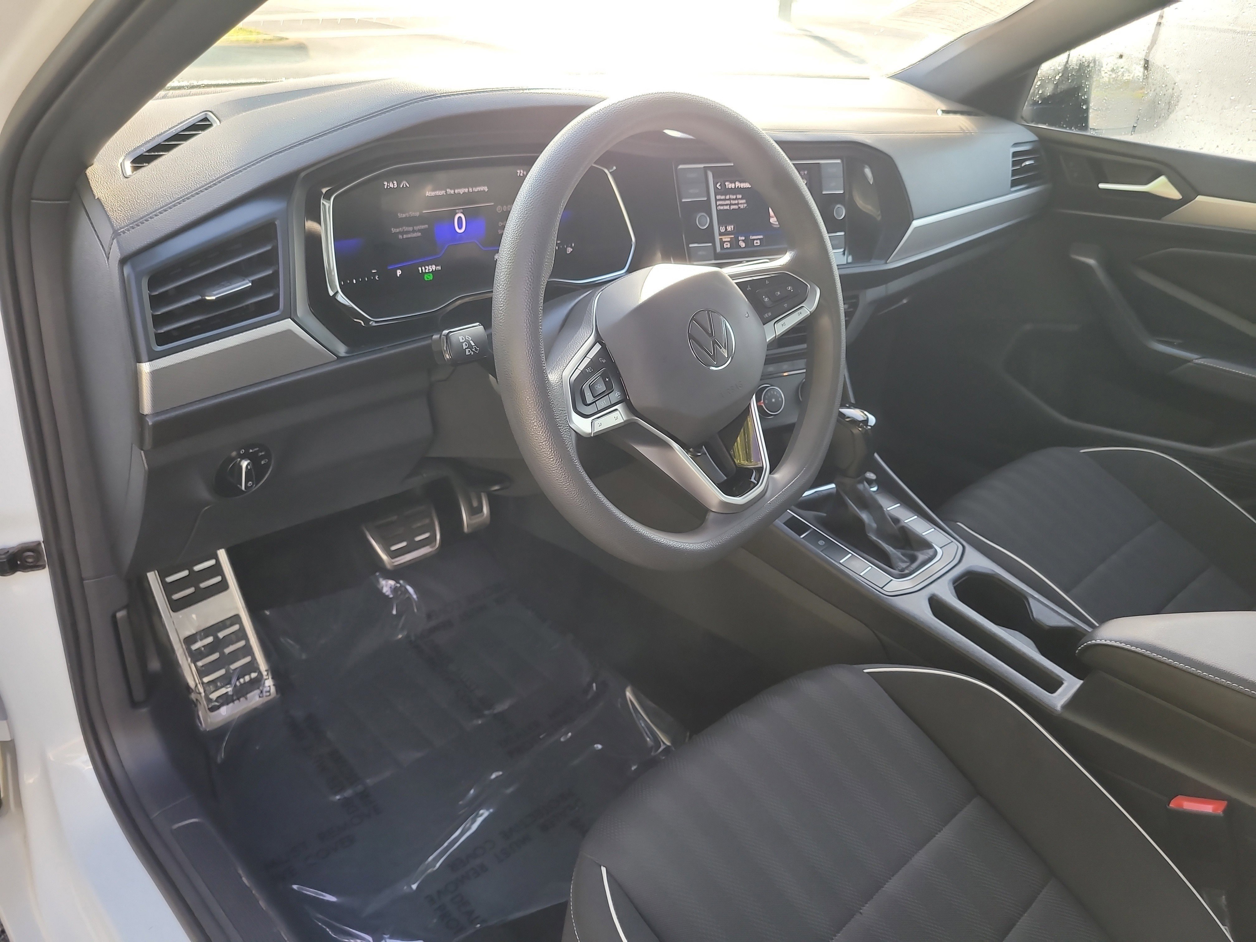 Used 2023 Volkswagen Jetta Sport image 17