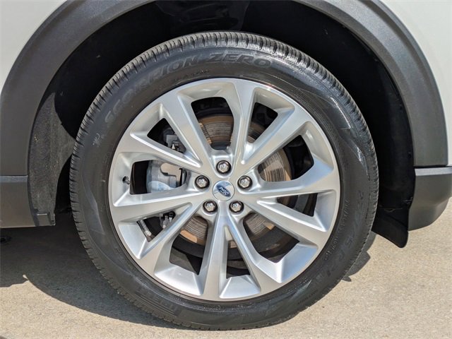 Used 2022 Ford Explorer Platinum w/ Technology Package image 11