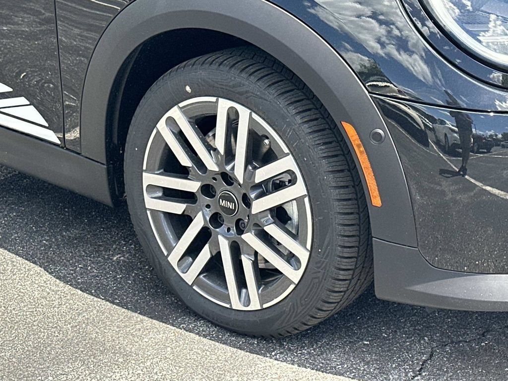 New 2026 MINI Cooper 2-Door Hardtop FWD image 29