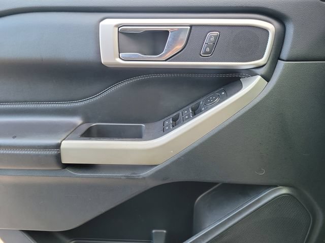 Used 2021 Ford Explorer XLT RWD image 13