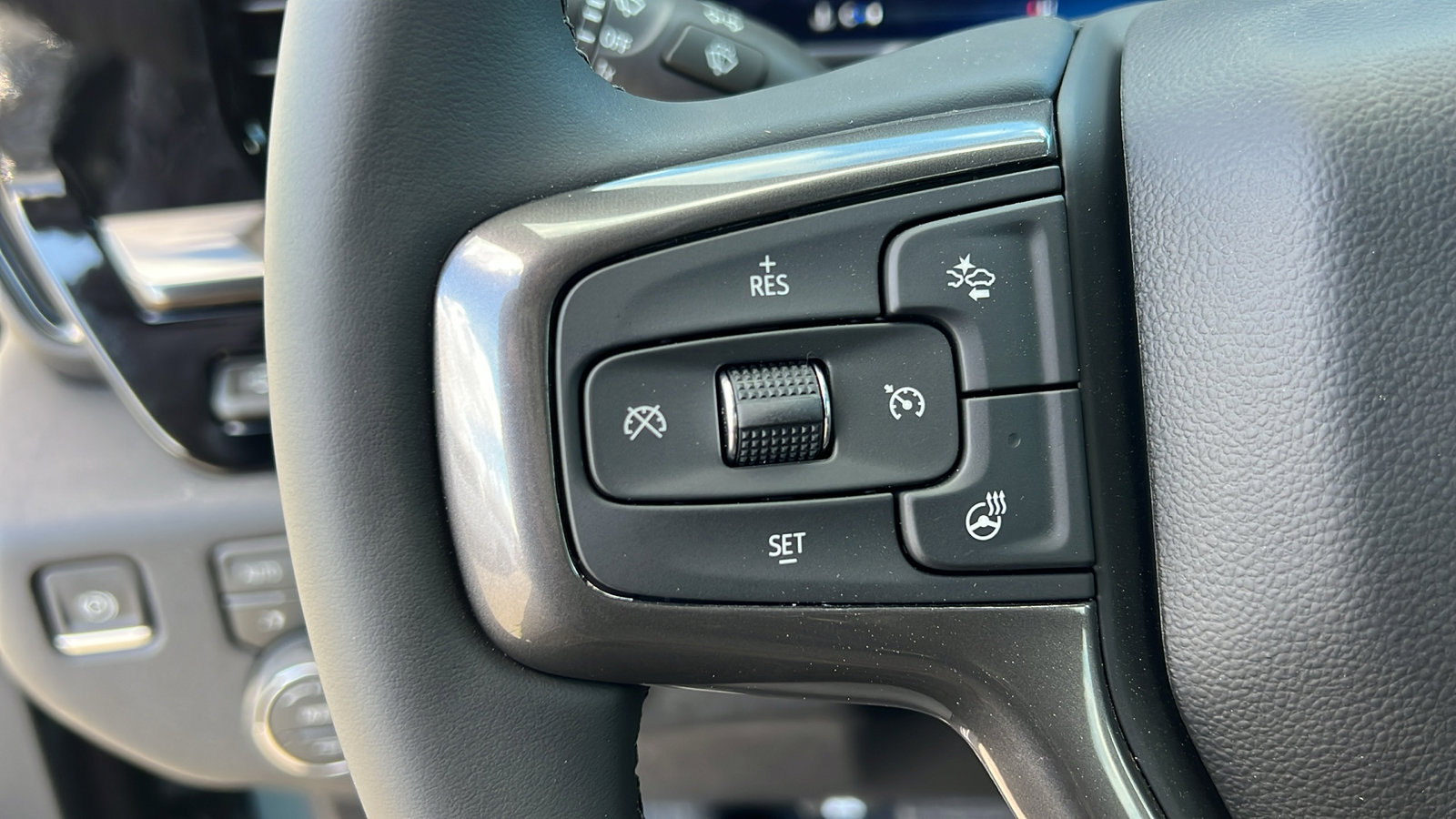 New 2026 Chevrolet Silverado 2500 ZR2 w/ LPO, Dark Essentials Package image 28