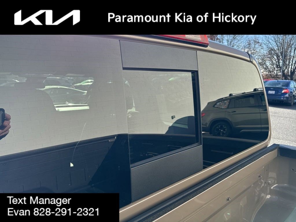 Used 2024 Nissan Frontier Pro-X w/ Technology Package image 12