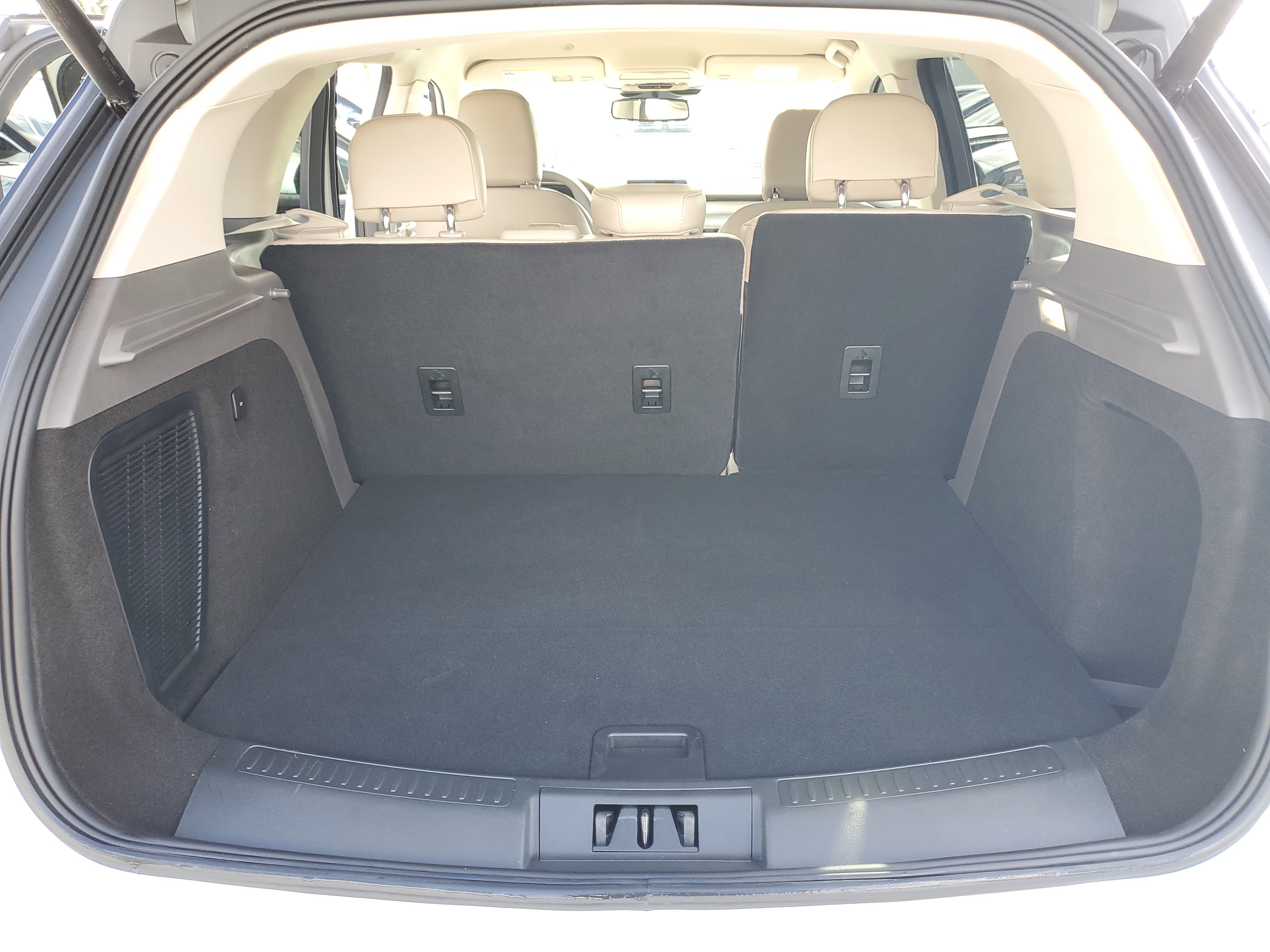 Certified 2022 Lincoln Corsair FWD image 8