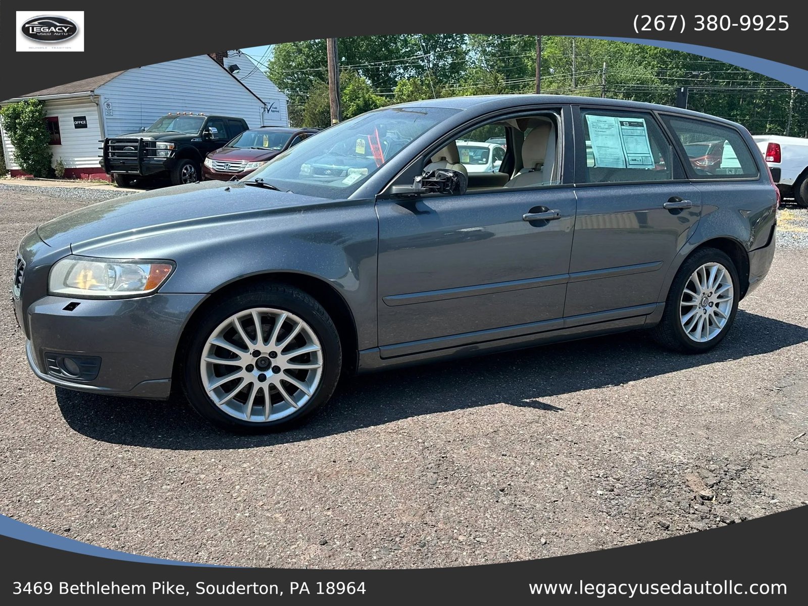 Used 2011 Volvo V50 T5 w/ Preferred Pkg FWD image 8