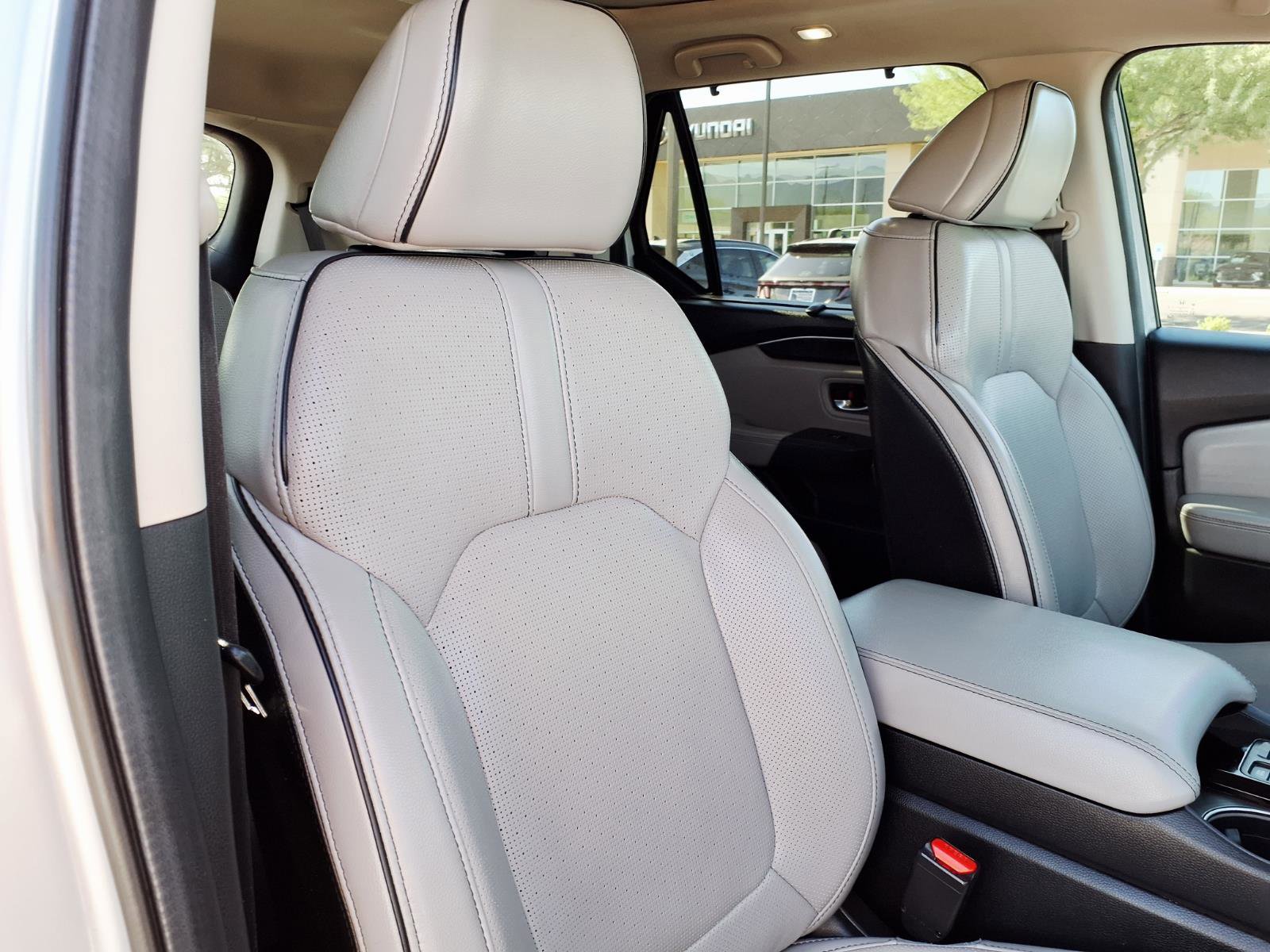 Used 2024 Honda Pilot Elite image 12