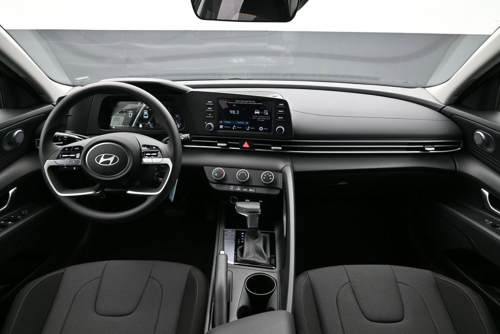 New 2026 Hyundai Elantra SE FWD image 12
