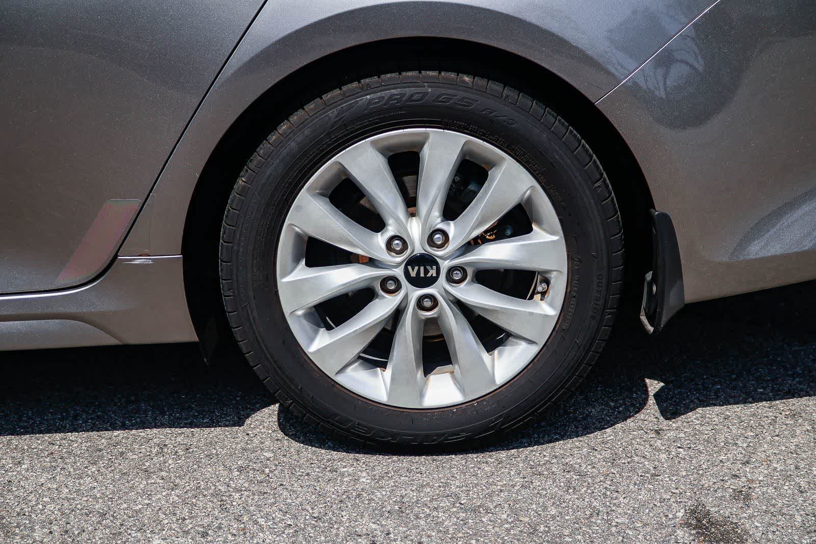 Used 2018 Kia Optima LX w/ 17" Alloy Wheels Package FWD image 8