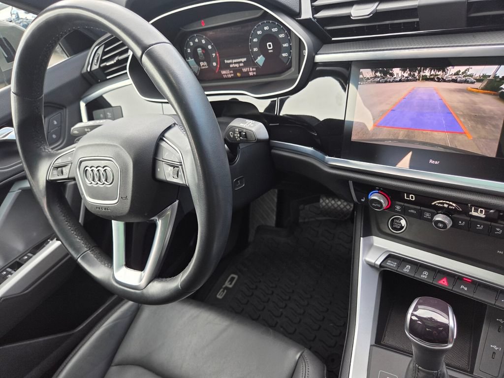 Used 2023 Audi Q3 2.0T Premium AWD/4WD image 31
