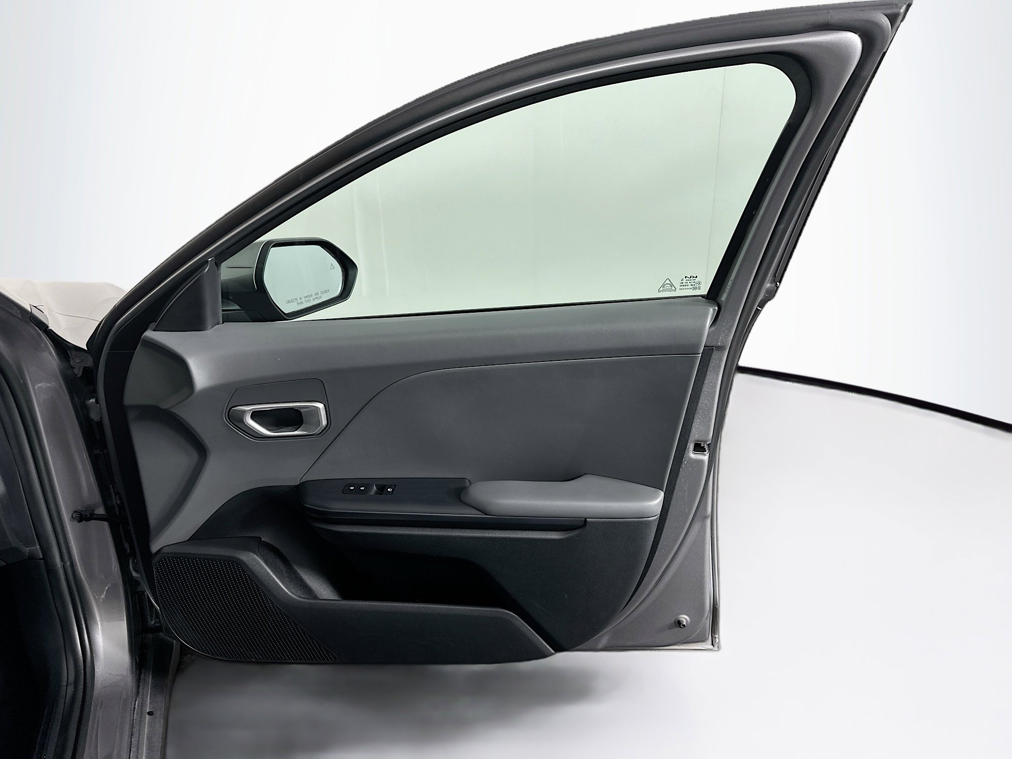 Used 2025 Kia K4 LXS image 32