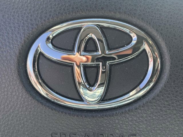 Used 2023 Toyota Highlander Limited image 21