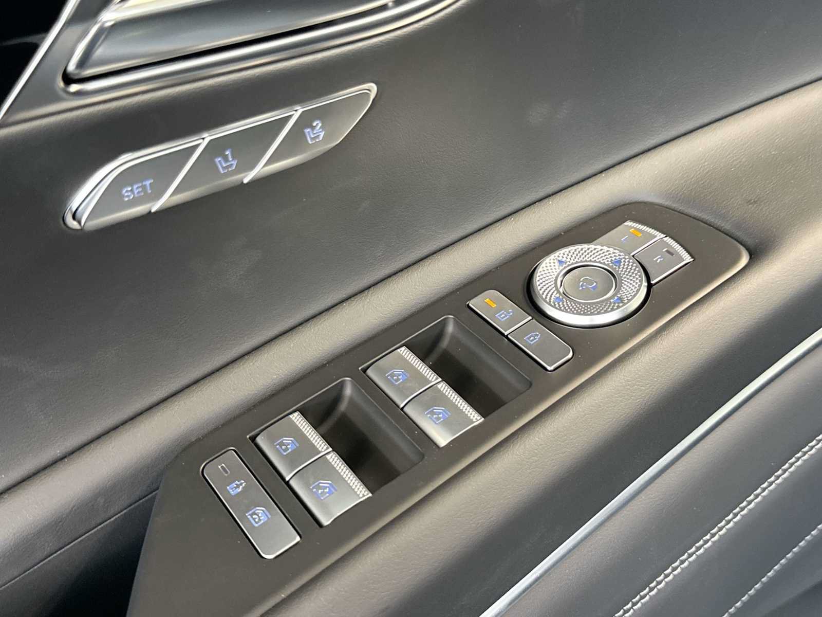 New 2026 Genesis GV80 2.5T RWD image 21