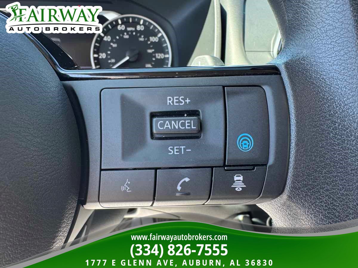 Used 2023 Nissan Rogue SV FWD image 20