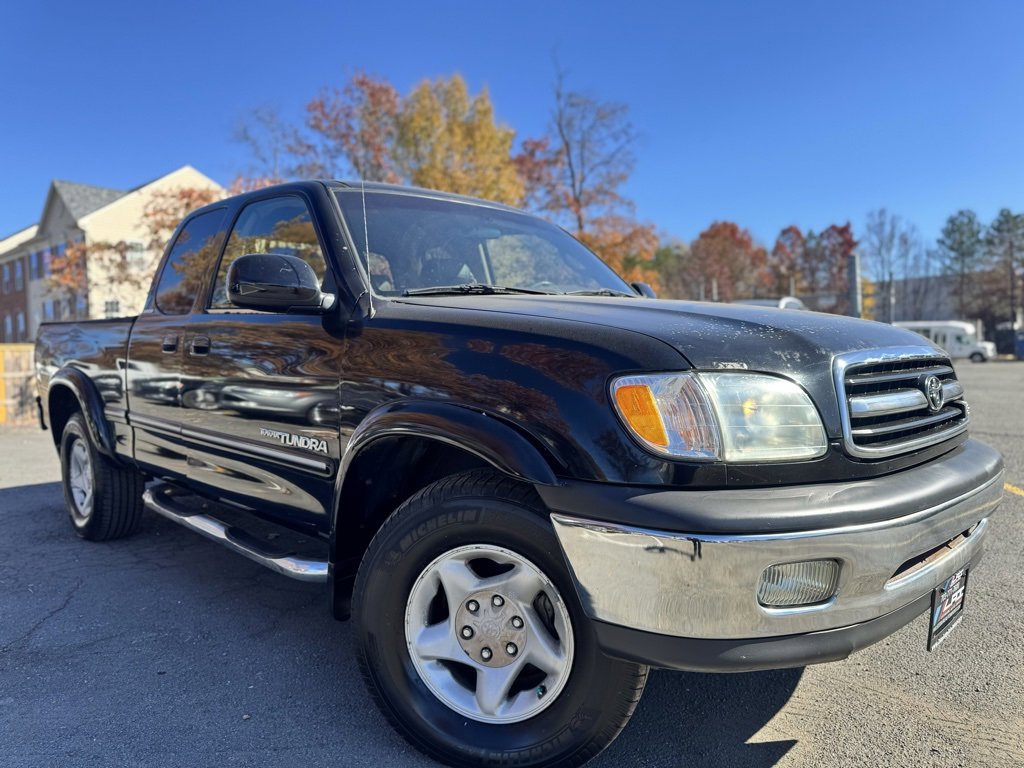 Used 2000 Toyota Tundra Limited image 1