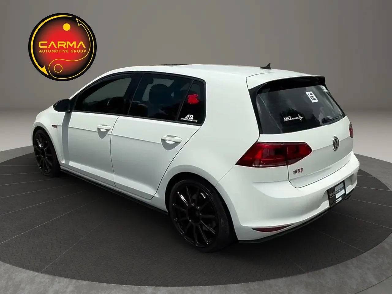 Used 2017 Volkswagen GTI SE FWD image 70