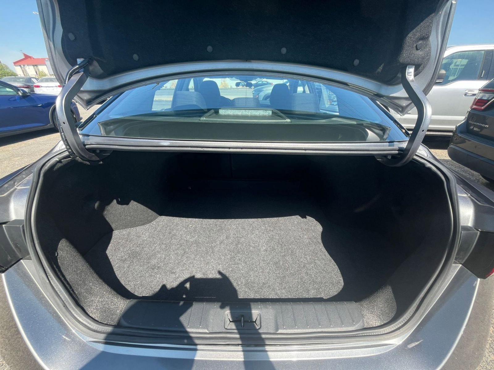Used 2025 Nissan Sentra S FWD image 29