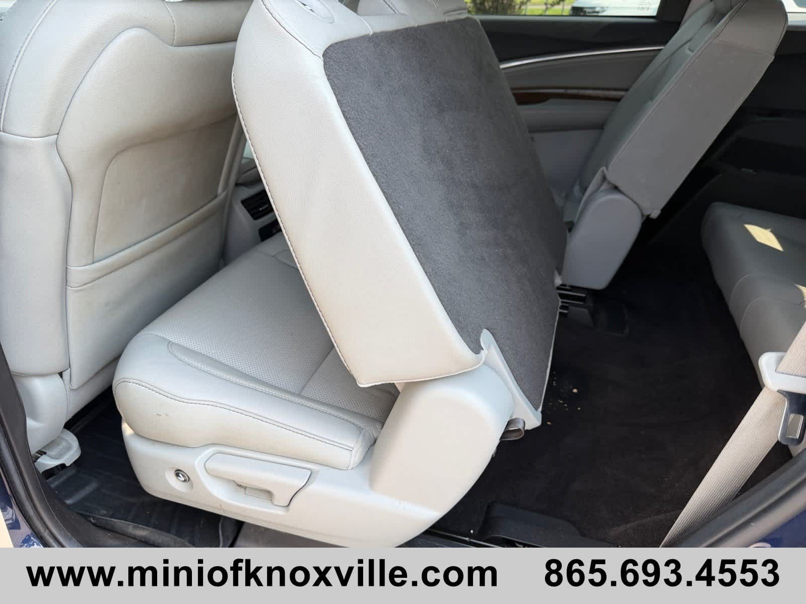 Used 2020 Acura MDX w/ Technology Package AWD/4WD image 16