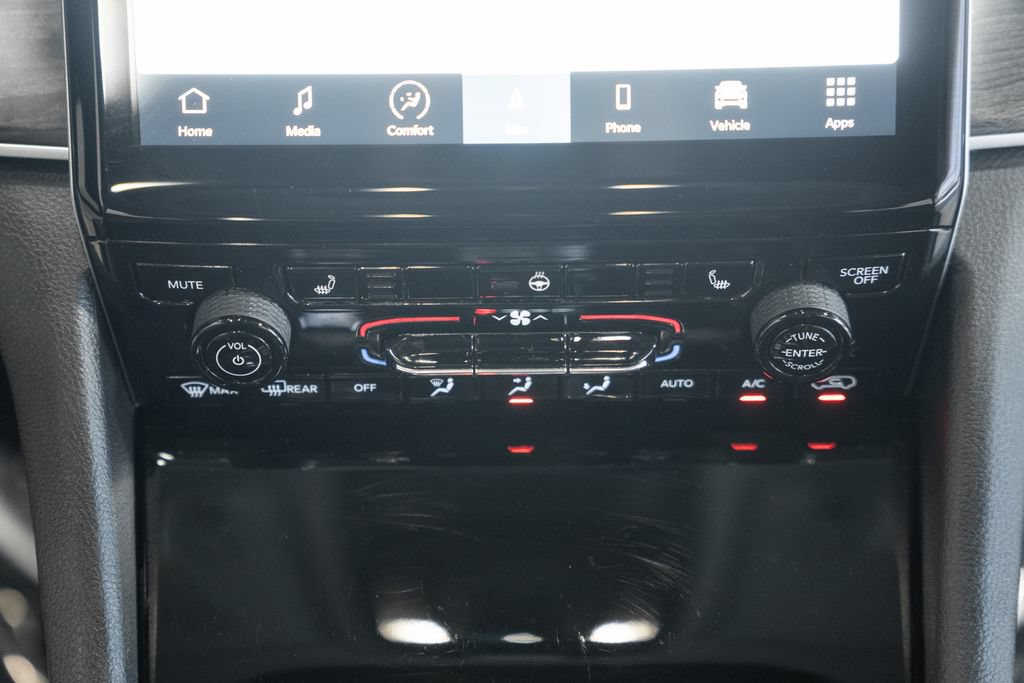 Certified 2023 Jeep Grand Cherokee L Limited AWD/4WD image 24