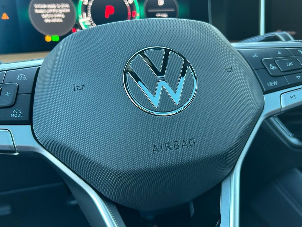 Used 2026 Volkswagen Tiguan SEL R-Line image 26