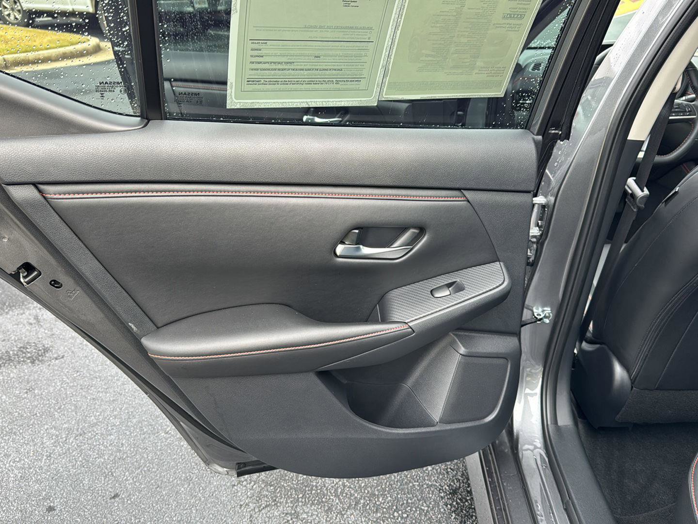 Used 2024 Nissan Sentra SR w/ SR Premium Package image 15