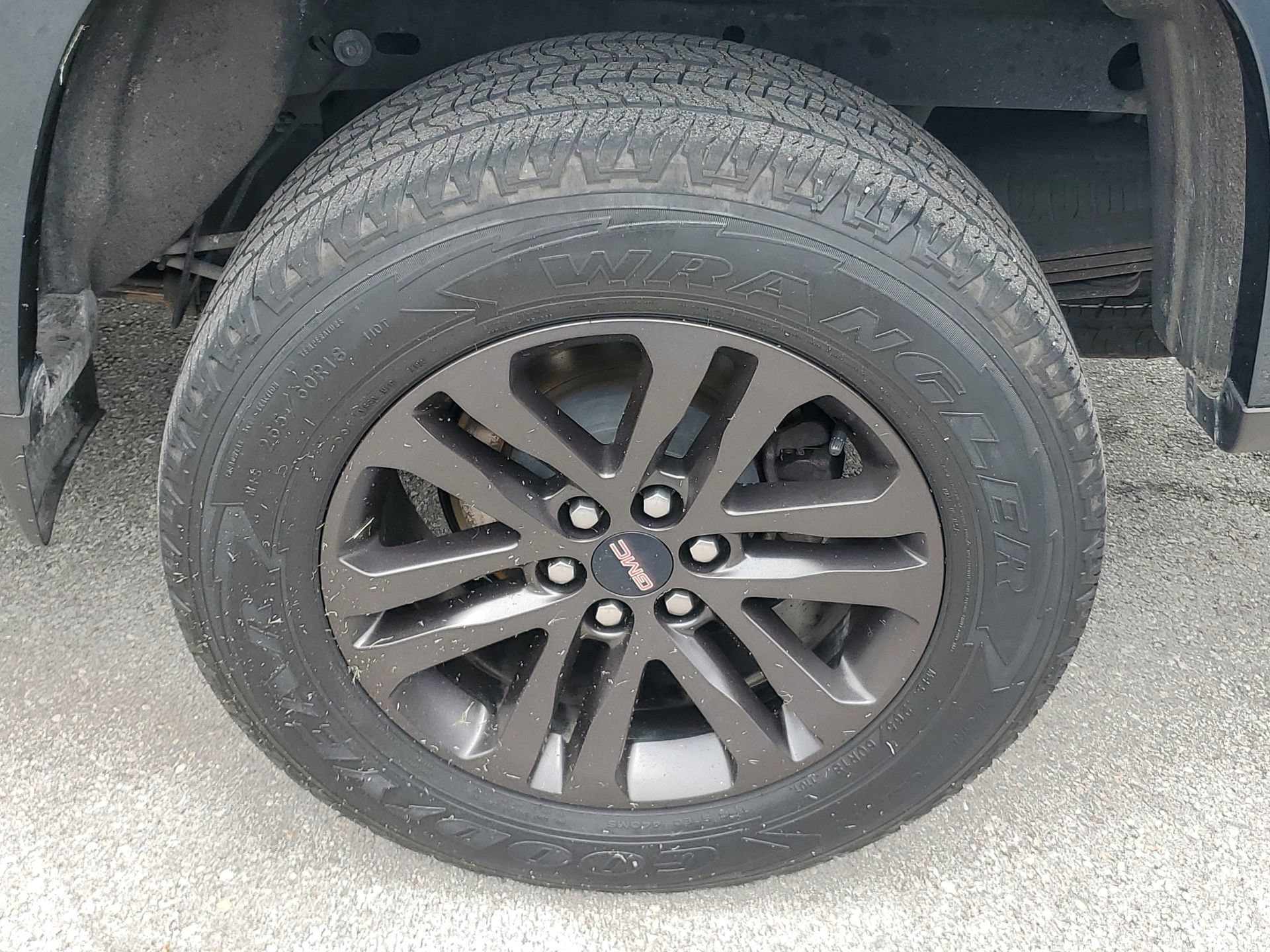 Used 2019 GMC Canyon SLE w/ Elevation Edition RWD image 5