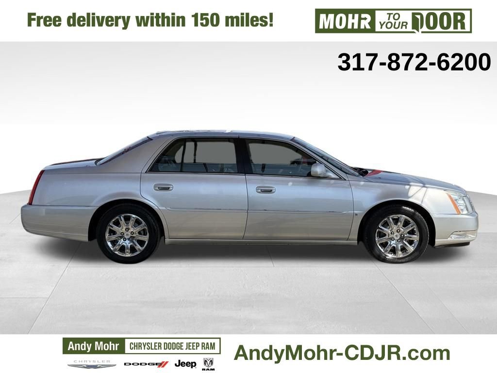 Used 2009 Cadillac DTS w/ Trunk Convenience Package image 8