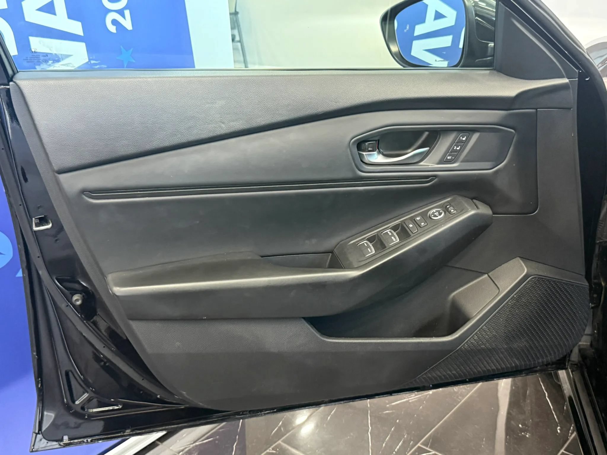 Used 2025 Honda Accord Sport image 7