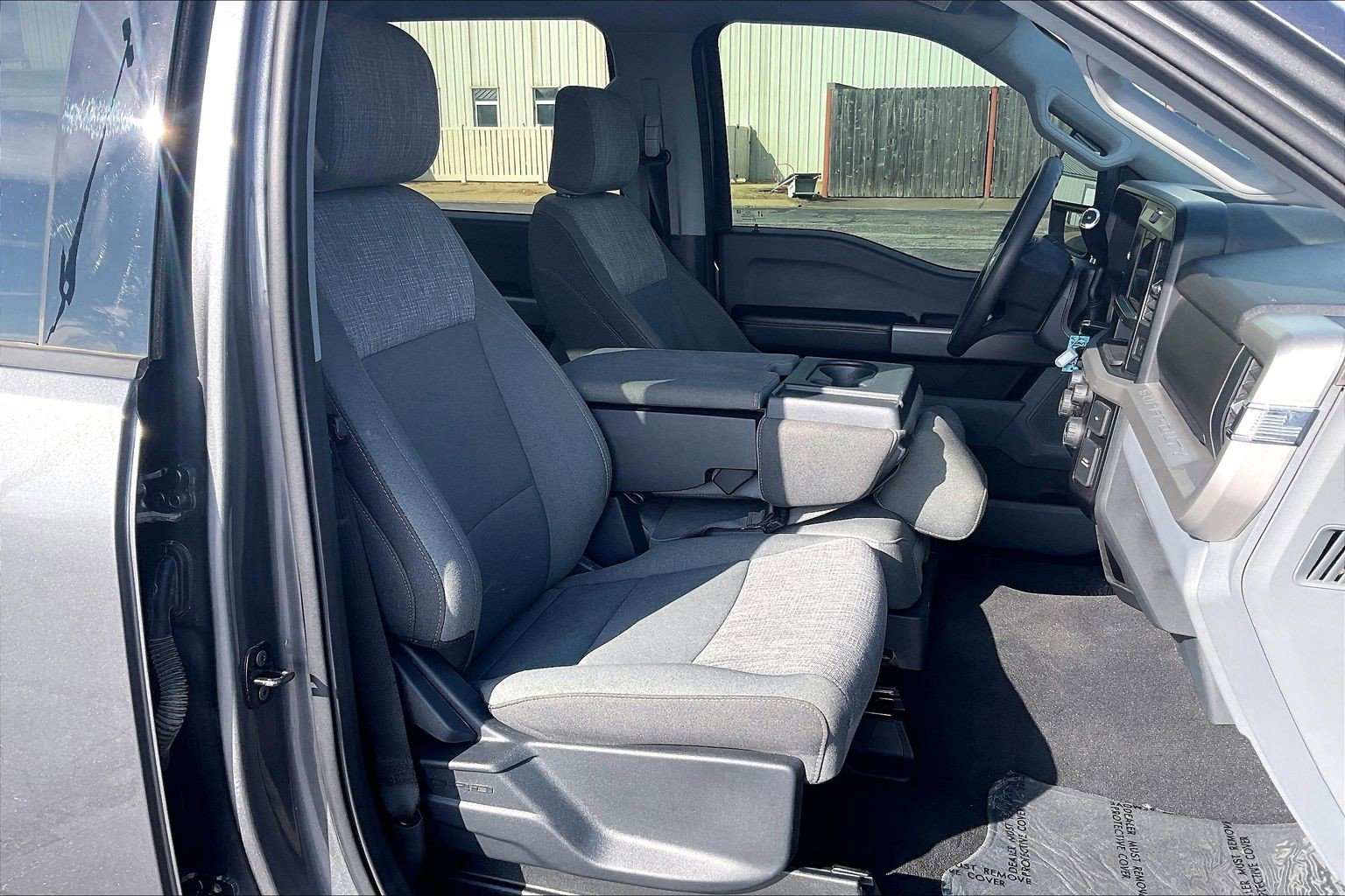 Used 2025 Ford F250 XLT w/ FX4 Off-Road Package image 8